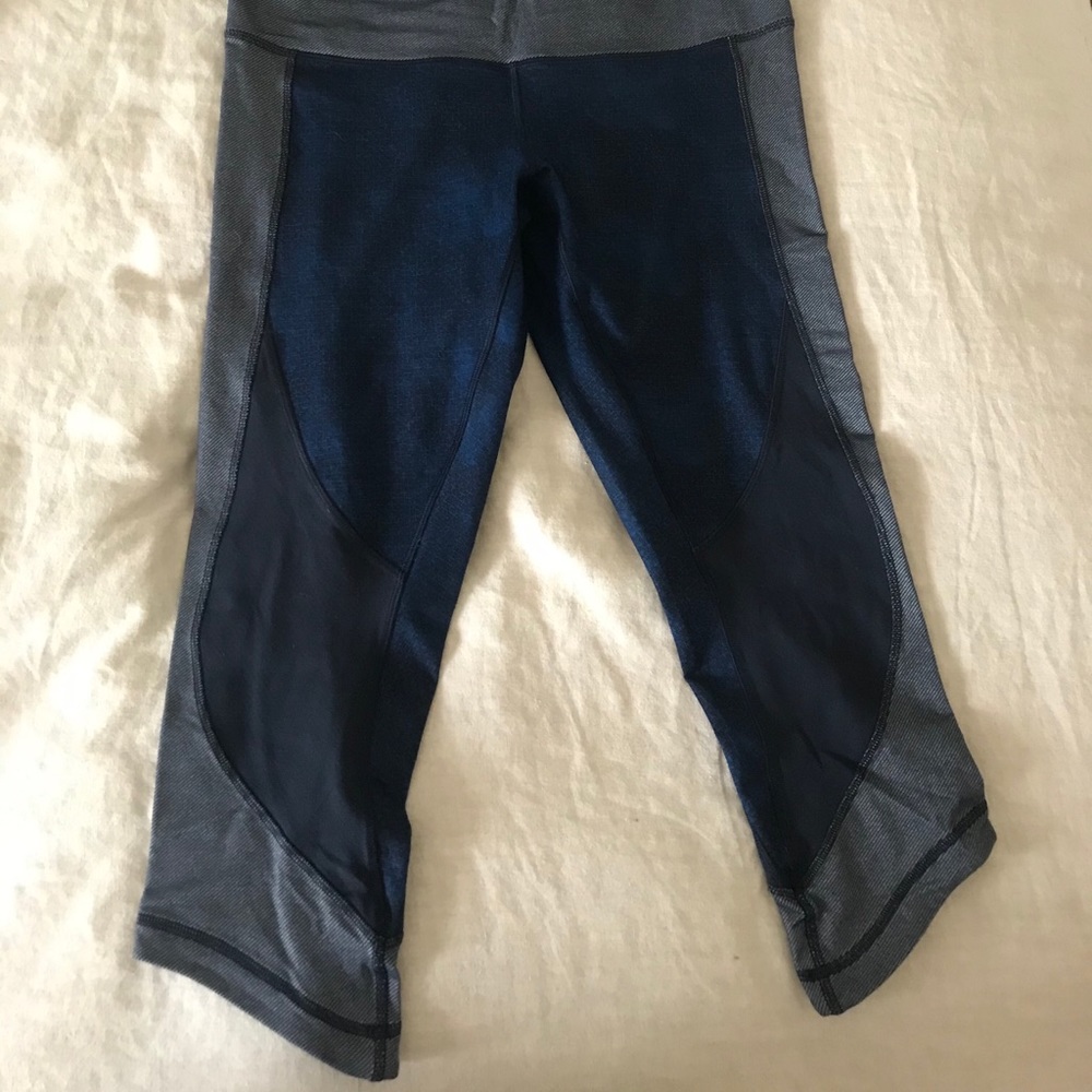 Lululemon Unique Blue Leggings sz 10